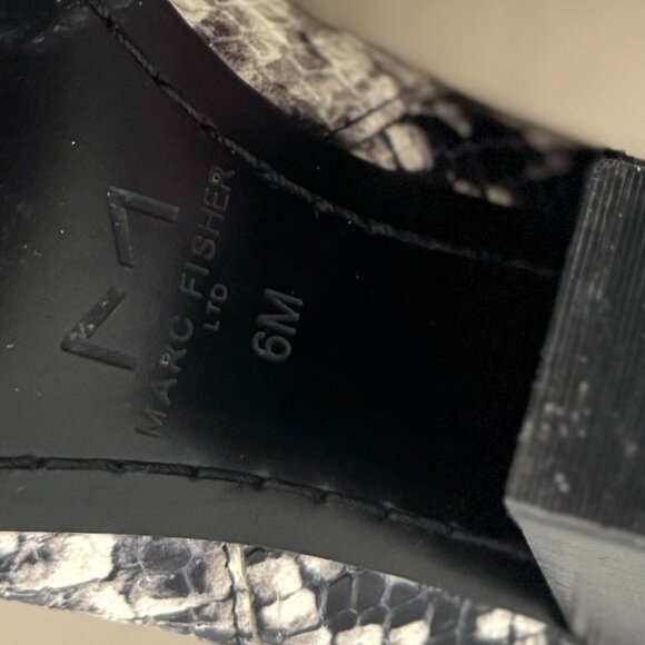 MARC FISHER Oshay Pointed Toe Bootie Size 6M - Picture 7 of 10